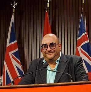 Meet your Posher, Evan